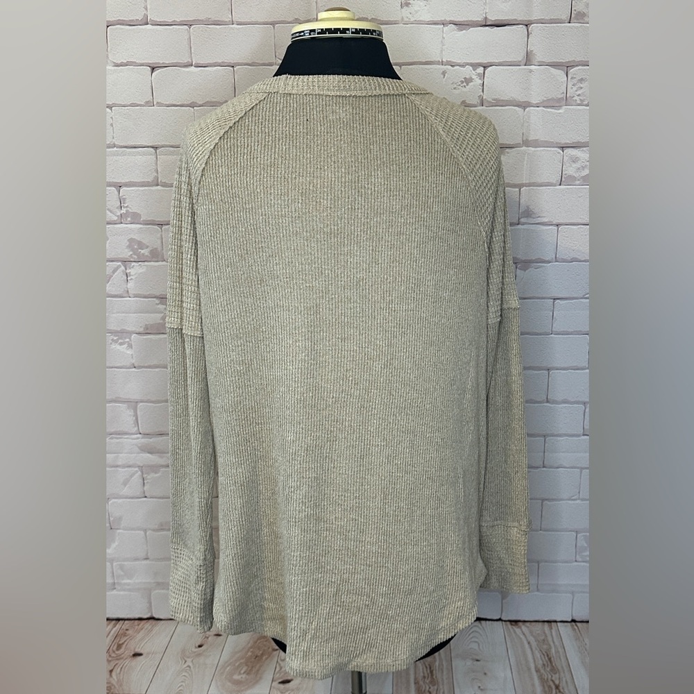 Super Soft Waffle Knit Top by SO Size Large
Lightweight business Casual Warm - Picture 4 of 6